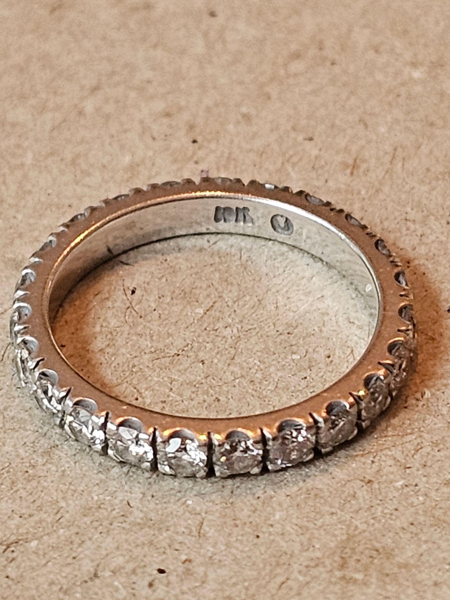 Alliansring 0.50 ct i vitguld
